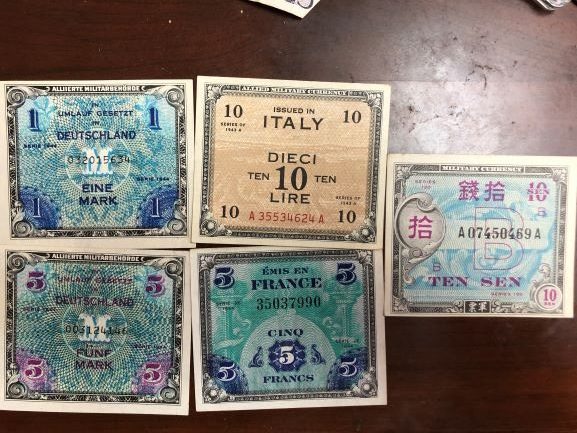 Allied Military Currency AU / UNC Lots (5 Notes)